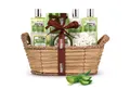 BRUBAKER Pflege-Geschenkset Dusch- und Badeset mit Aloe Vera Duft, 11-tlg., Damen Geschenk Set im Flechtkorb, Frauen Pflegeset, Beauty Geschenkset